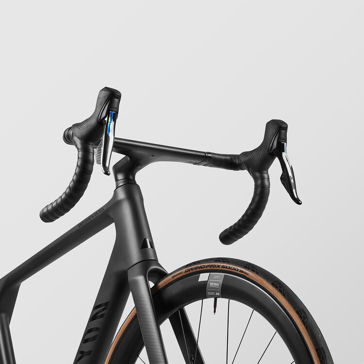 Endurace CF SLX 8 AXS Aero Endurace CF SLX 8 AXS Aero