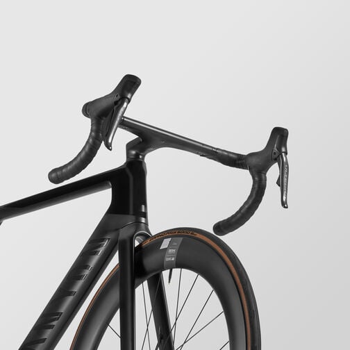 Aeroad CF SLX 8 Di2 Aeroad CF SLX 8 Di2