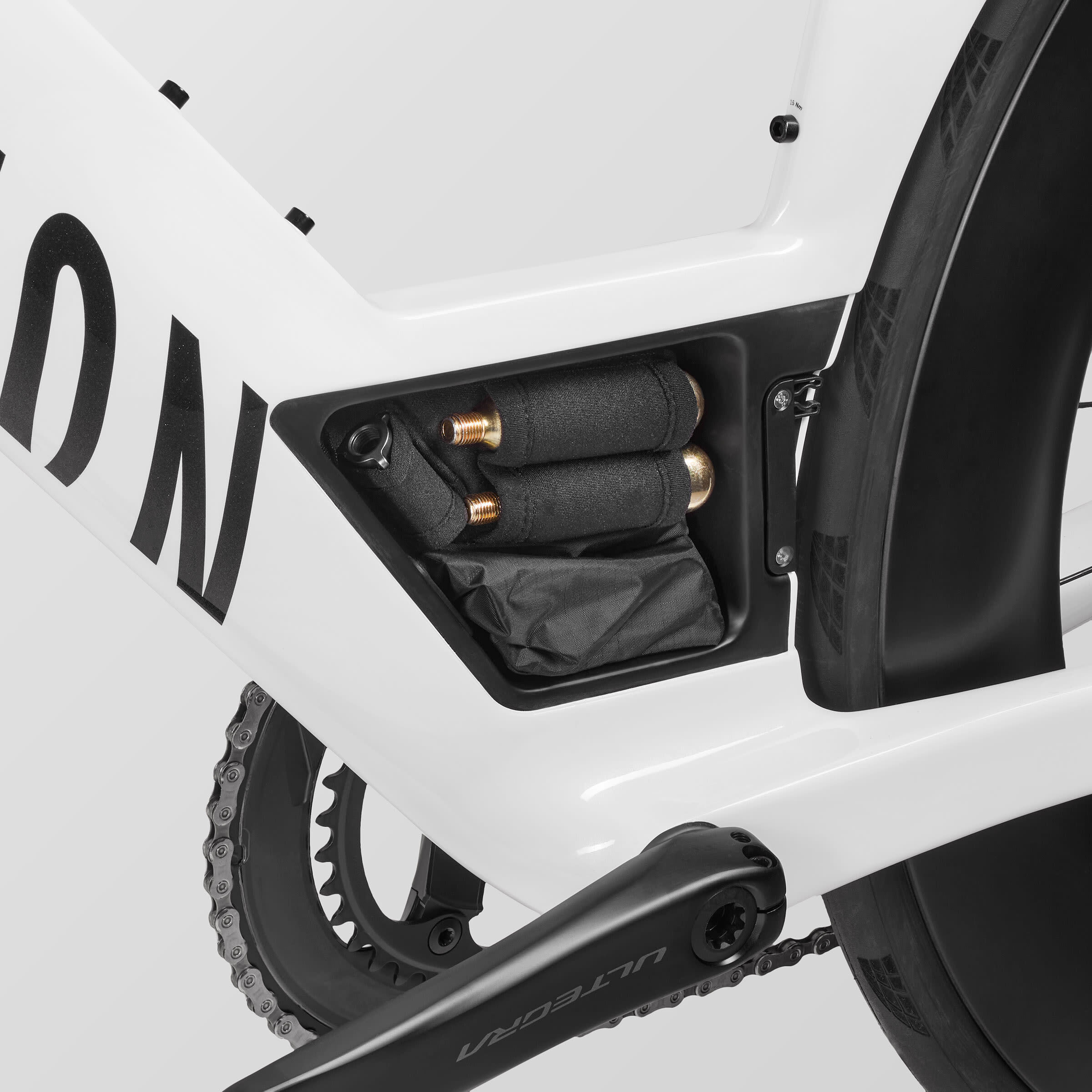 2022 Canyon Speedmax CF 8 Disc Di2 – Specs, Comparisons