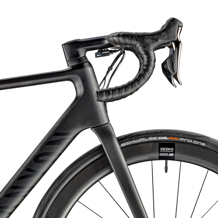 Canyon Endurace CF SLX Disc 9.0 Di2 Canyon Endurace CF SLX Disc 9.0 Di2