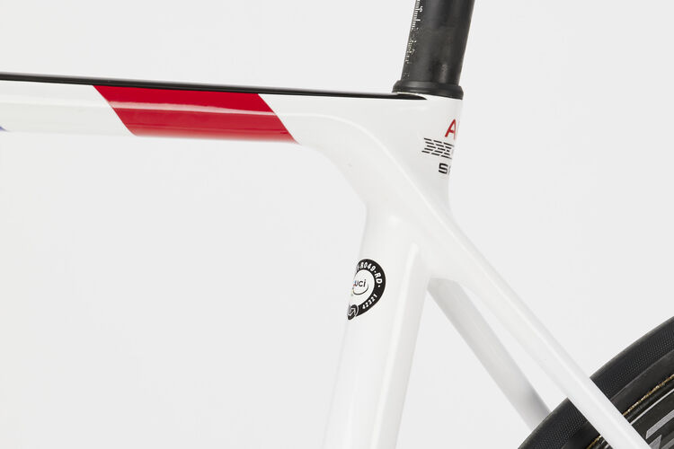 Ultimate CF SLX 9 Disc Team Arkéa-Samsic Ultimate CF SLX 9 Disc Team Arkéa-Samsic