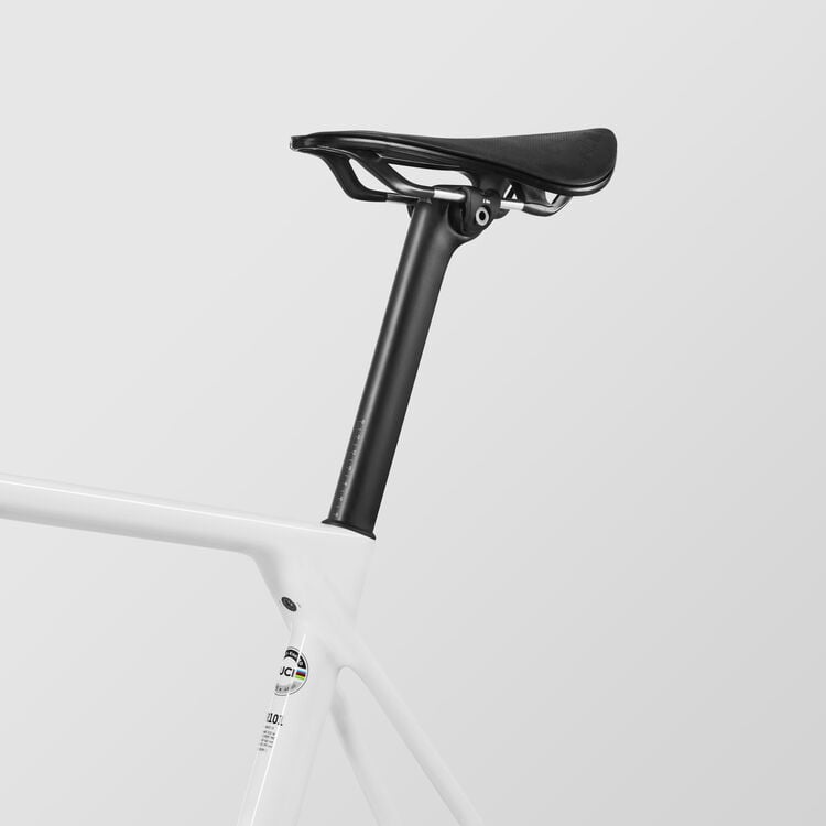 Ultimate CF 7 Di2 Ultimate CF 7 Di2