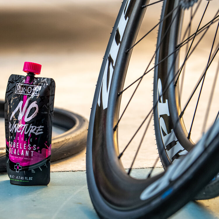 Muc-Off Ultimate Tubeless Kit Muc-Off Ultimate Tubeless Kit