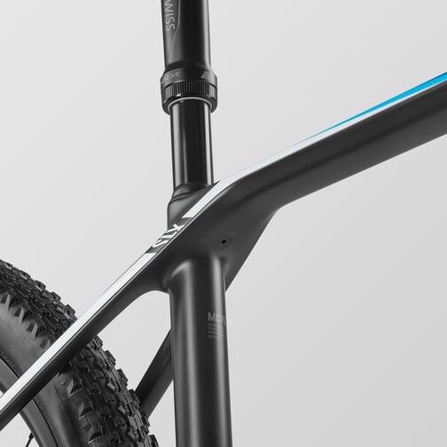 Exceed CF SLX 8 Exceed CF SLX 8