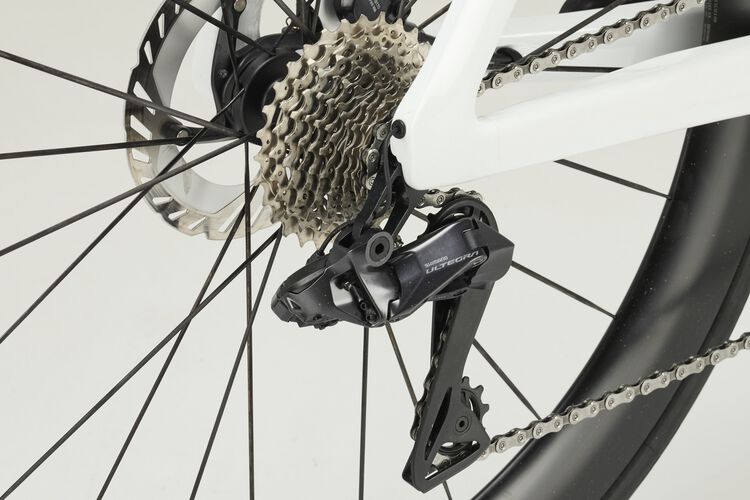 Aeroad CF SLX 8 Di2 Aeroad CF SLX 8 Di2