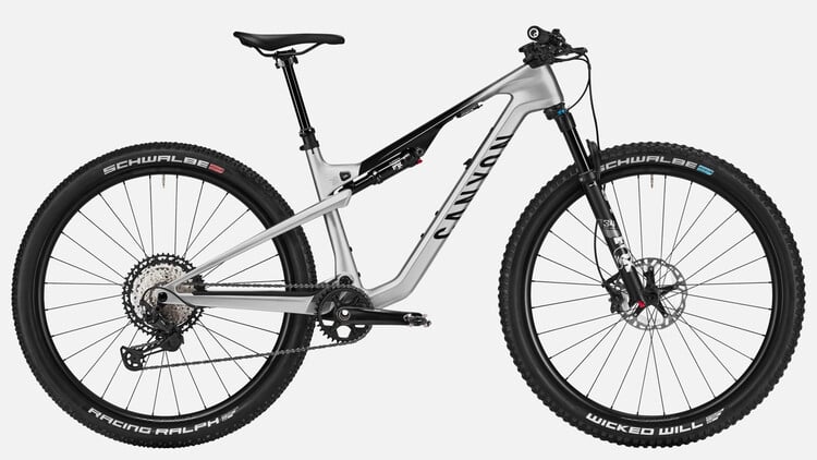 Lux Trail CF 8 Lux Trail CF 8