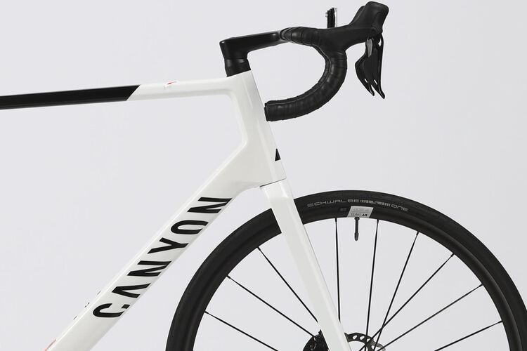 Ultimate CF SL 7 Di2 Ultimate CF SL 7 Di2