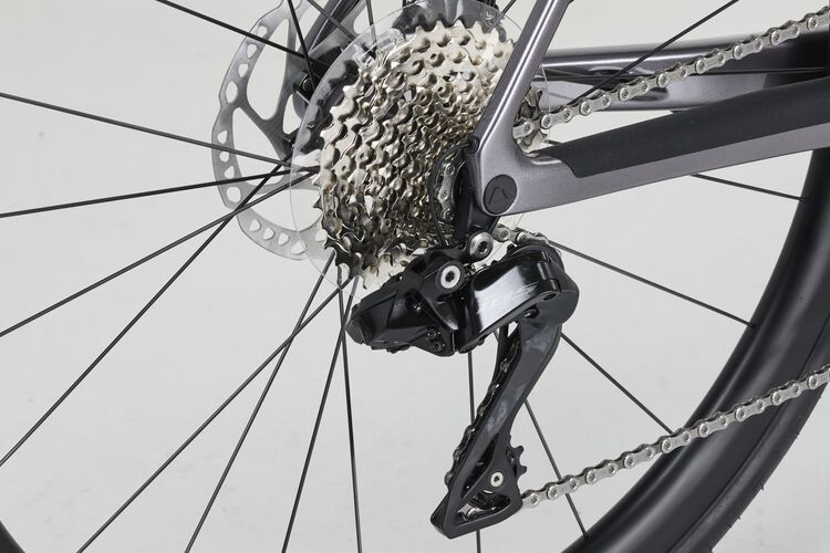 Endurace CF SLX 7 Di2 Endurace CF SLX 7 Di2