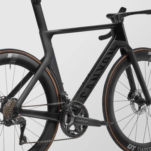 Aeroad CF SLX 8 Di2 Aeroad CF SLX 8 Di2