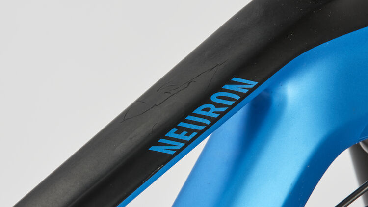 Neuron CF 9.0 SL Neuron CF 9.0 SL