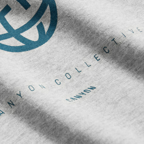 Camiseta CLLCTV Concrete College Camiseta CLLCTV Concrete College