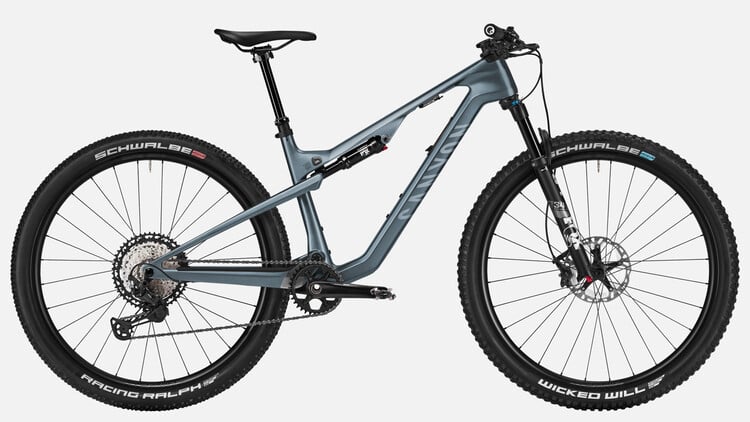 Lux Trail CF 8 Lux Trail CF 8