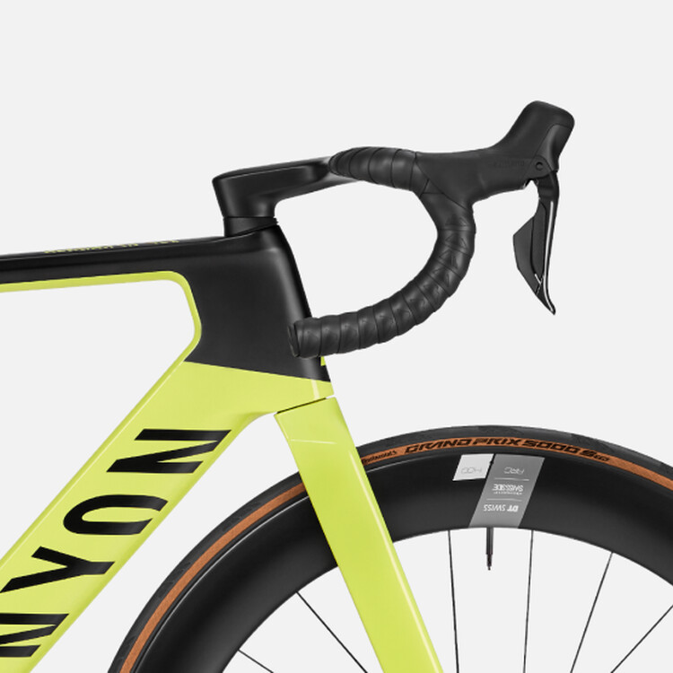 Aeroad CF SLX 8 Di2 Aeroad CF SLX 8 Di2