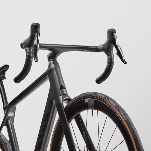 Endurace CF SLX 8 AXS Aero Endurace CF SLX 8 AXS Aero