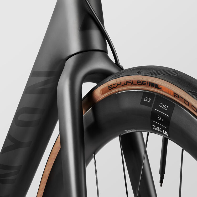Endurace CF SLX 9 Di2 Endurace CF SLX 9 Di2