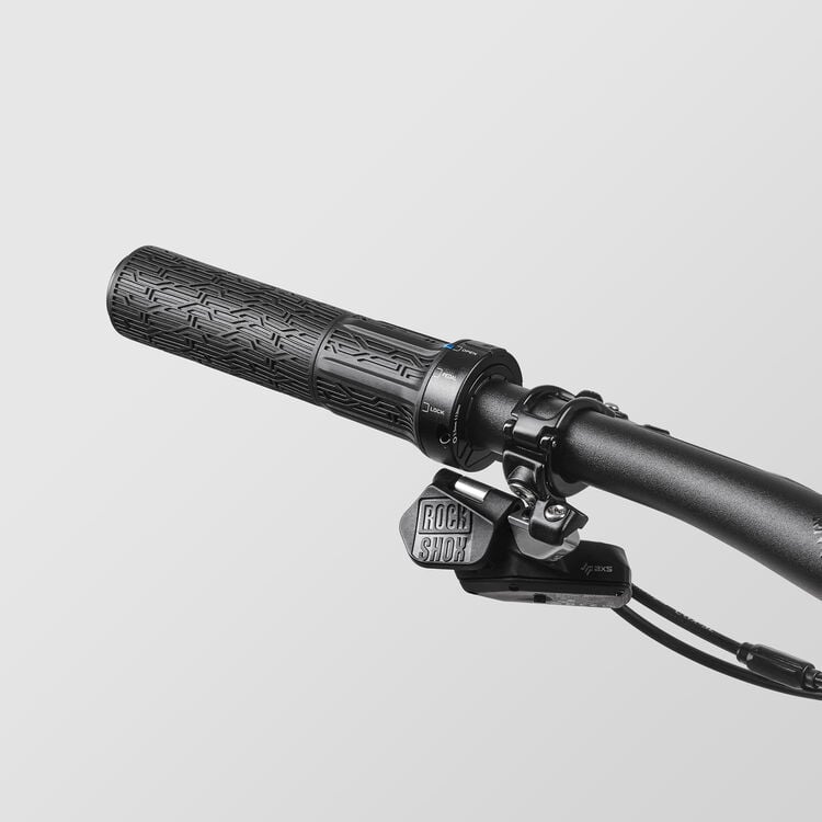 Lux Trail CF 9 Lux Trail CF 9