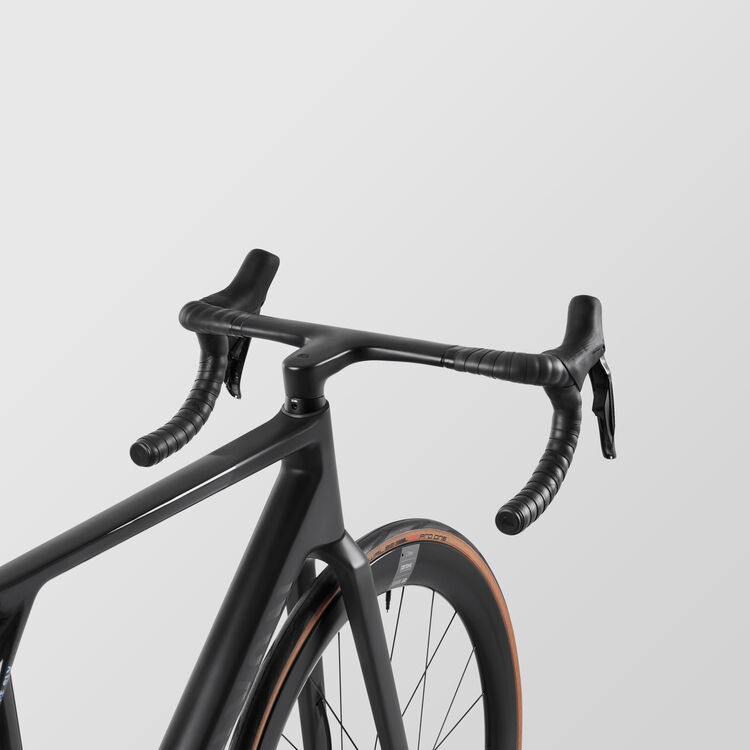 Ultimate CF SLX 8 Di2 Ultimate CF SLX 8 Di2