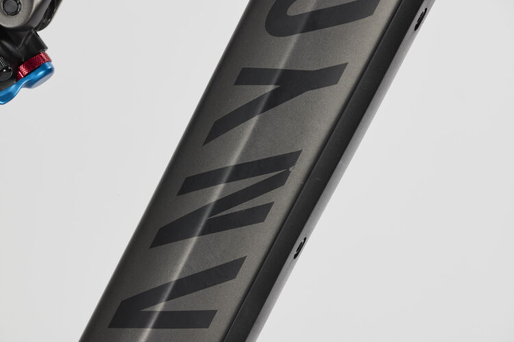 Neuron CF 9.0 Neuron CF 9.0