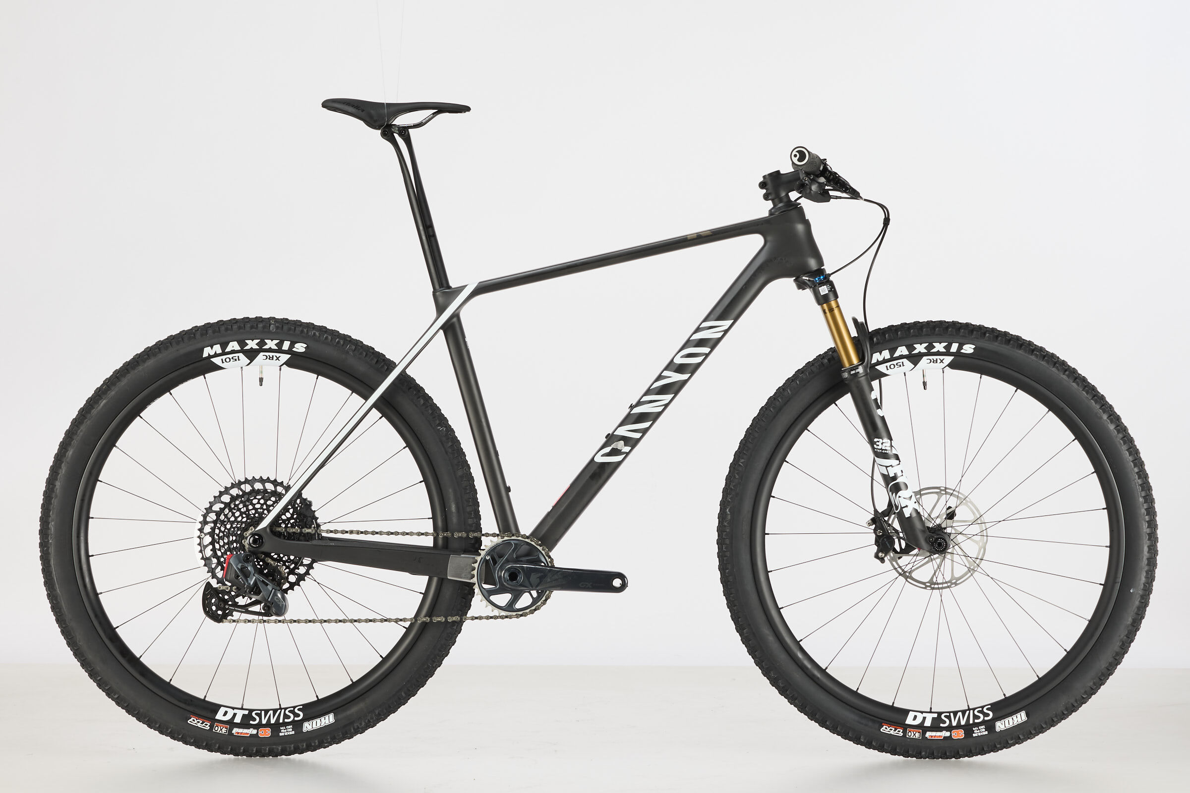 Used Exceed CF SLX CANYON JP