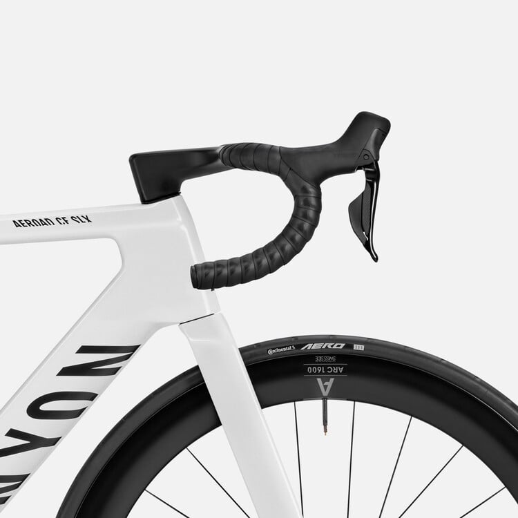 Aeroad CF SLX 7 Di2 Aeroad CF SLX 7 Di2