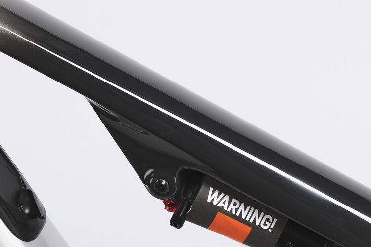 Lux Trail CF 8 Lux Trail CF 8