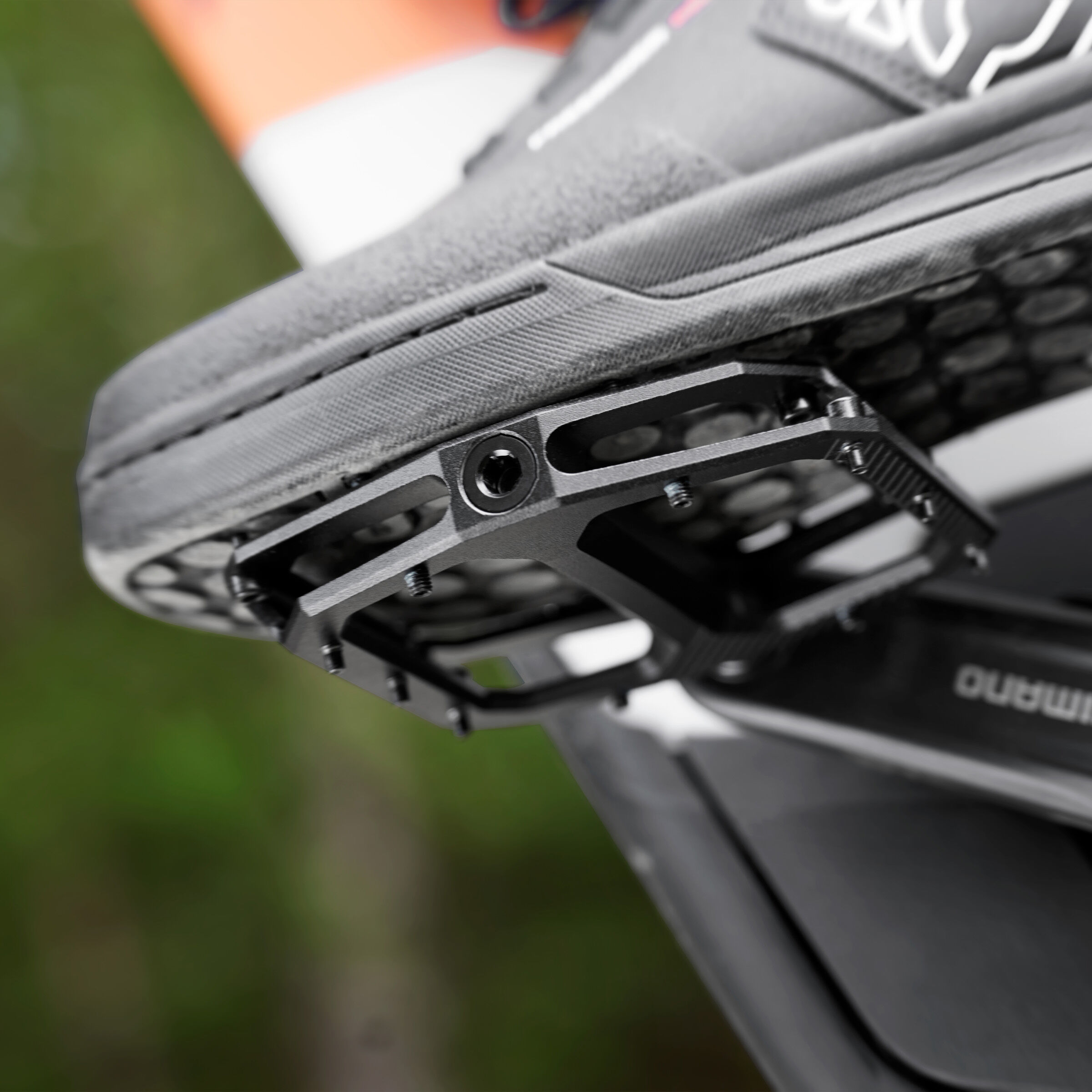 Sram sales flat pedals