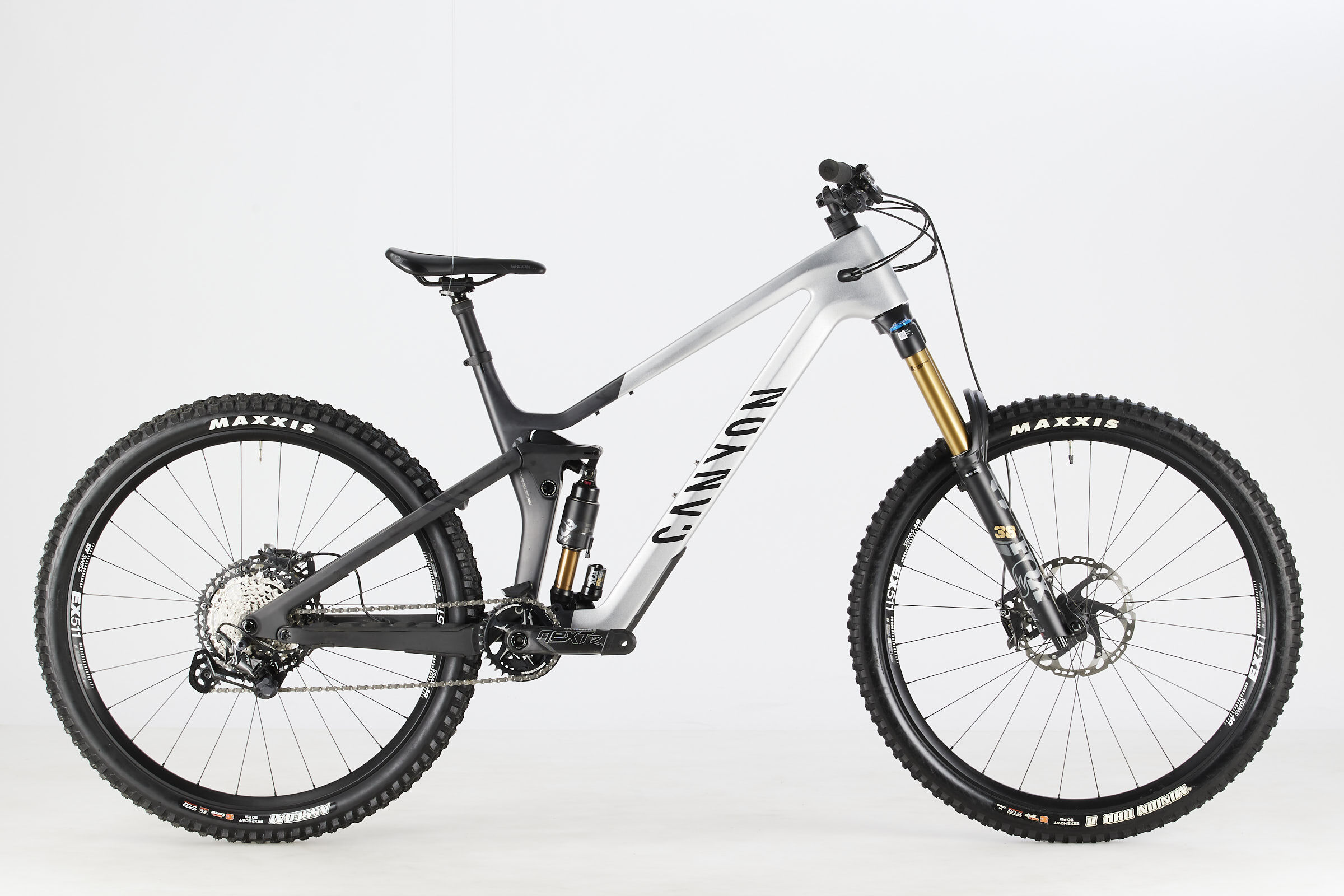 Canyon bikes strive hotsell