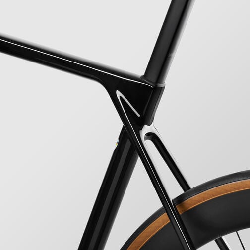 Ultimate CF SLX 8 Di2 Ultimate CF SLX 8 Di2