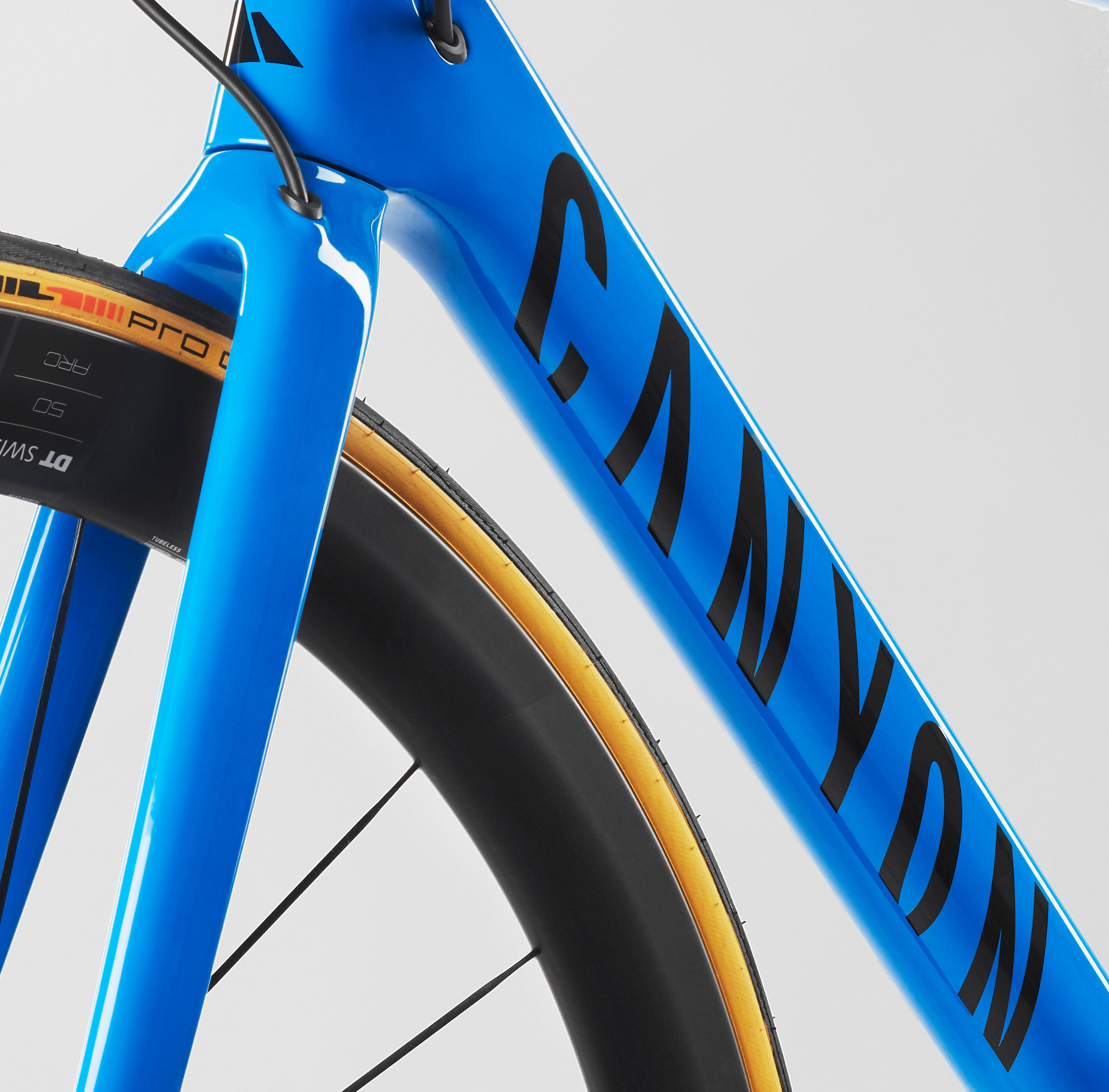 Ultimate CF SLX 9 Disc eTap