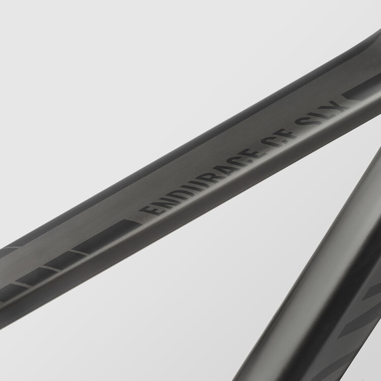 Endurace CF SLX 9 Di2 Endurace CF SLX 9 Di2