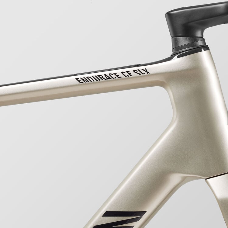 Endurace CF SLX 7 Di2 Endurace CF SLX 7 Di2