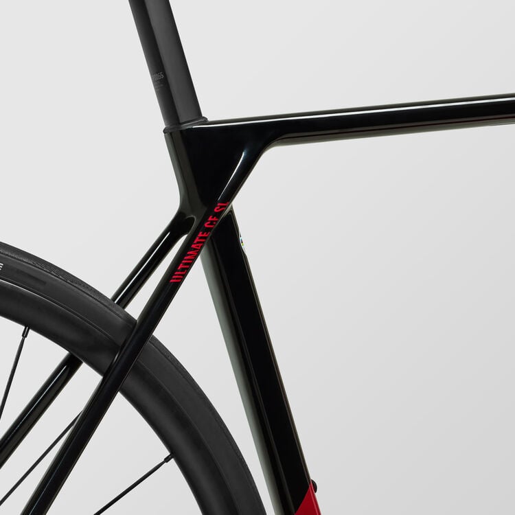 Ultimate CF SL 7 Di2 Ultimate CF SL 7 Di2