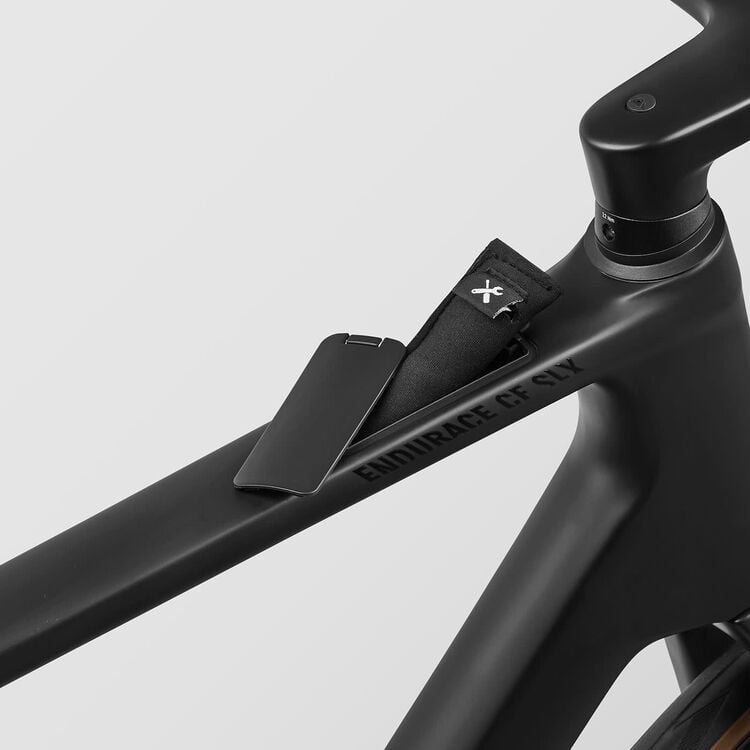 Endurace CF SLX 7 Di2 Endurace CF SLX 7 Di2