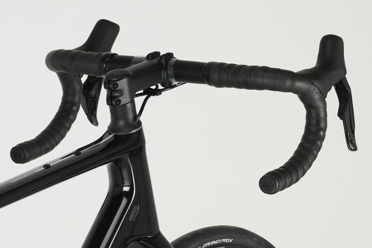 Endurace CF 8 Di2 Endurace CF 8 Di2