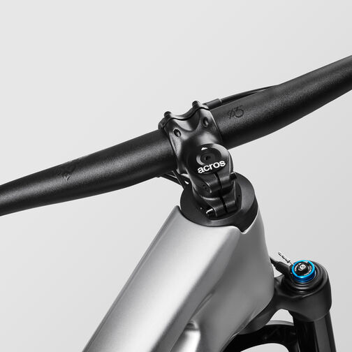 Lux Trail CF 8 Lux Trail CF 8