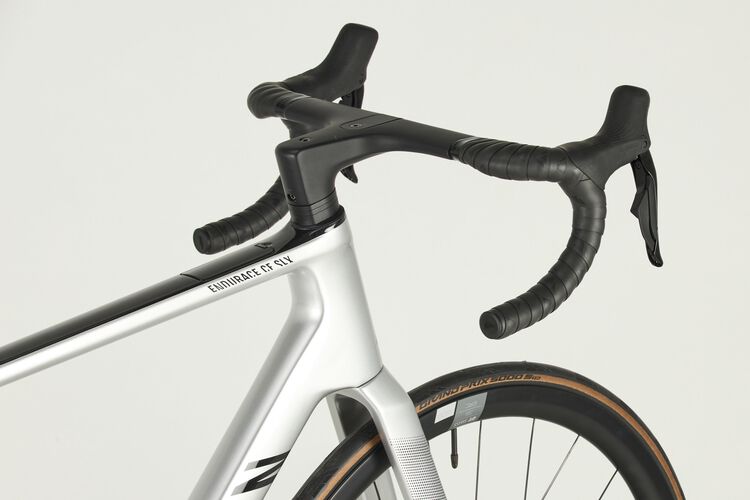 Endurace CF SLX 7 Di2 Endurace CF SLX 7 Di2