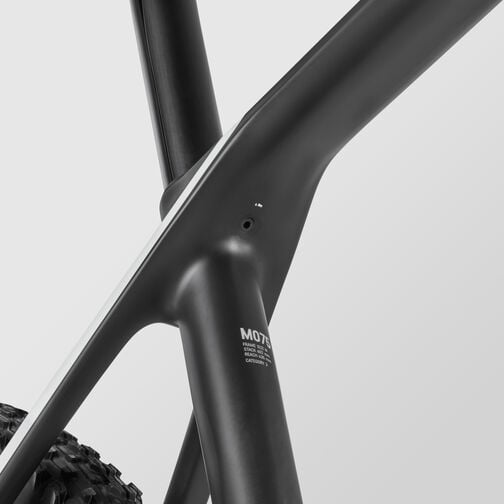 Exceed CF SLX Exceed CF SLX