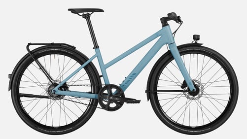 Commuter mid-step Commuter mid-step