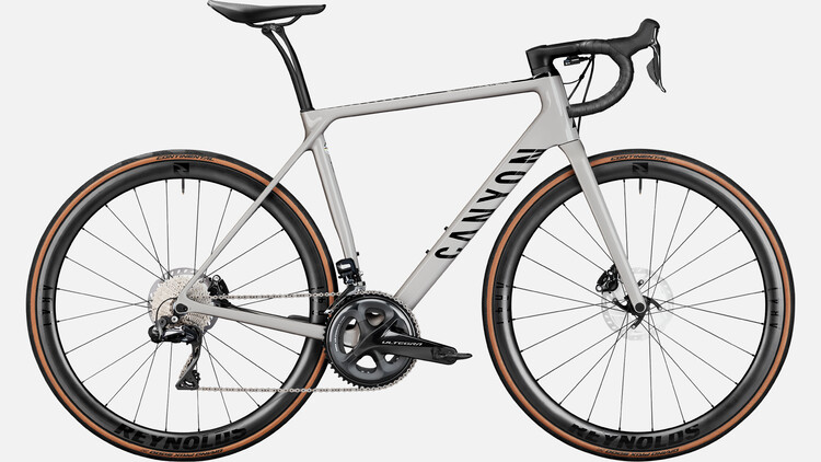 Endurace CF SL 8 Disc AERO Endurace CF SL 8 Disc AERO