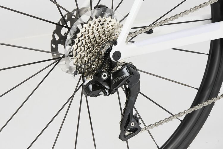 Ultimate CF 7 Di2 Ultimate CF 7 Di2