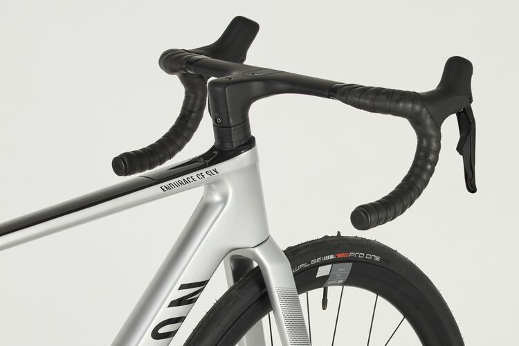 Endurace CF SLX 7 Di2 Endurace CF SLX 7 Di2