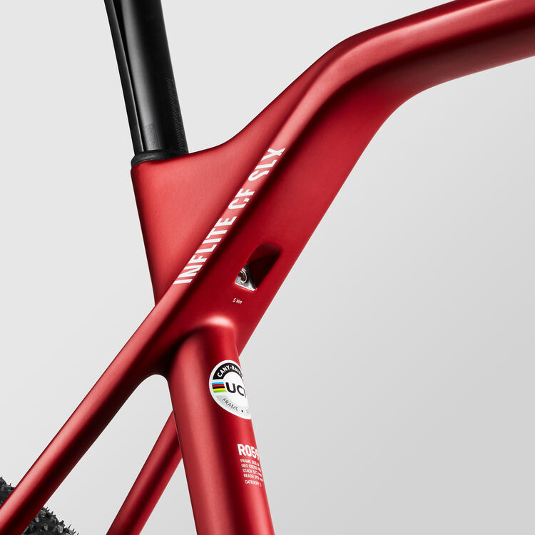 Inflite CF SLX 9 MVDP Inflite CF SLX 9 MVDP