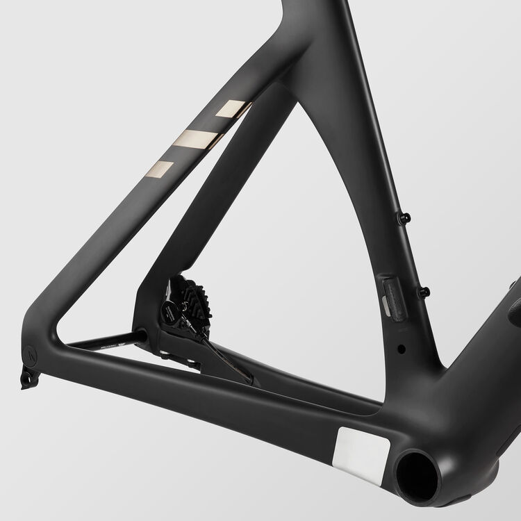 Aeroad CFR Disc Frame and Brake Kit Aeroad CFR Disc Frame and Brake Kit