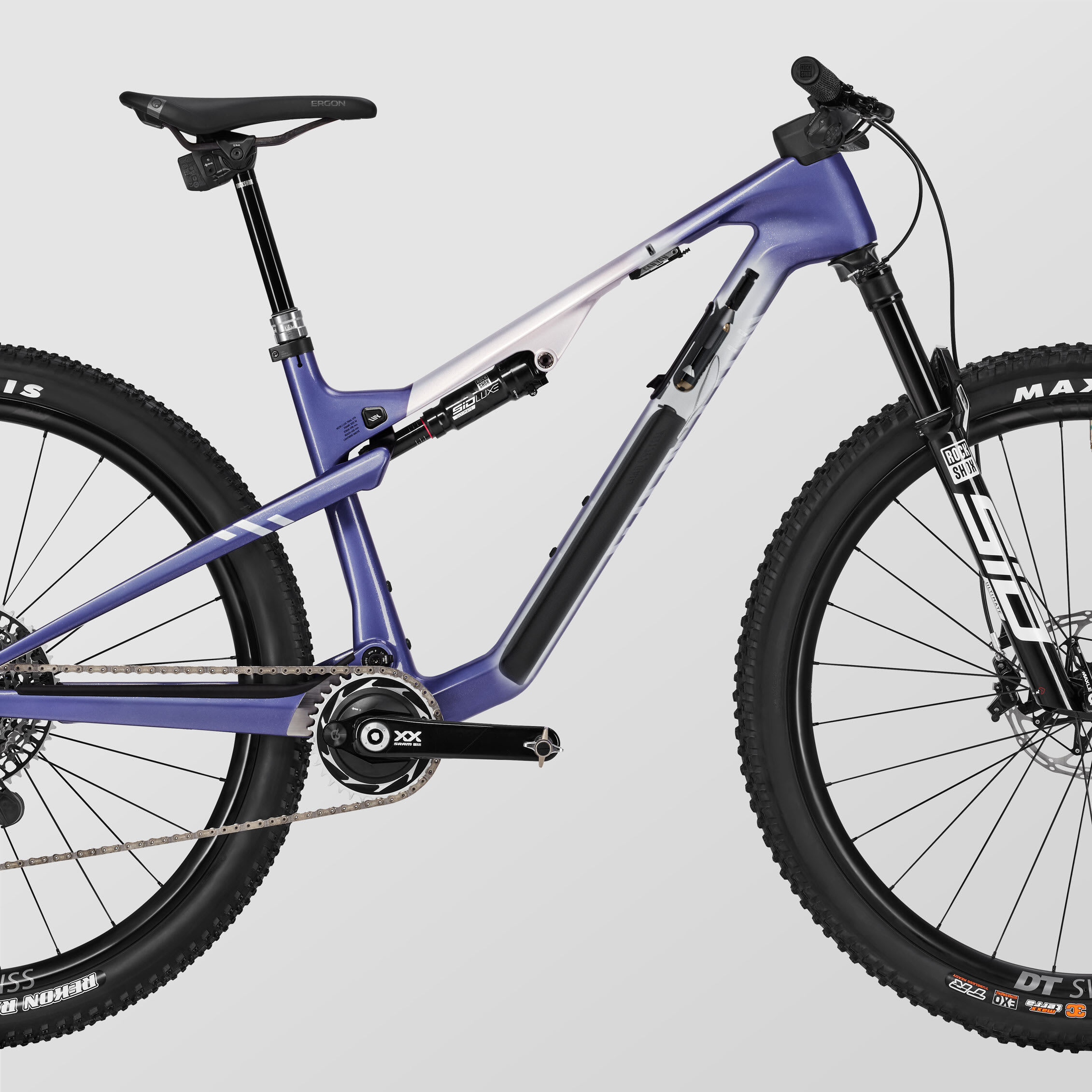 Canyon dual suspension outlet