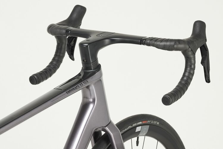 Endurace CF SLX 7 Di2 Endurace CF SLX 7 Di2