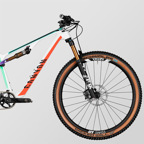 Lux Trail CF 9 Emily Batty Lux Trail CF 9 Emily Batty