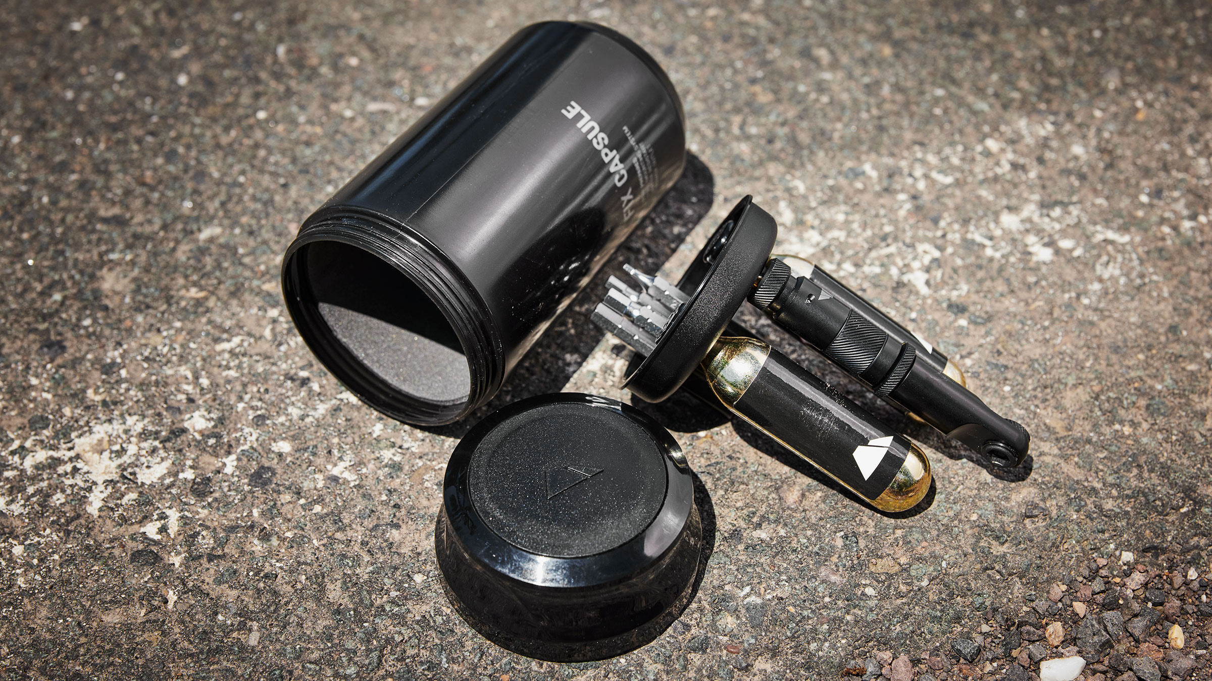 メンテナンス Canyon 3-in-1 Minitool + Tool Capsule Canyon 3-in-1 Minitool | CANYON JP