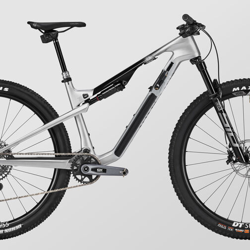 Lux Trail CF 8 Lux Trail CF 8