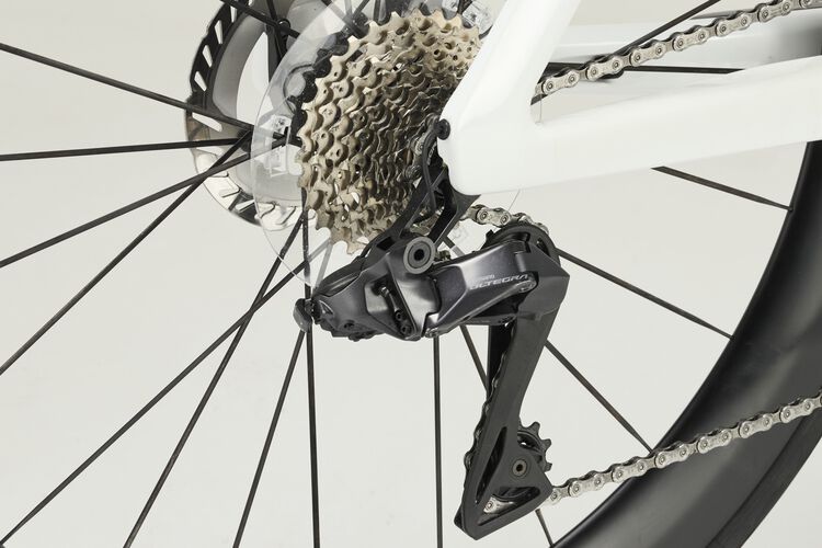 Aeroad CF SLX 8 Di2 Aeroad CF SLX 8 Di2