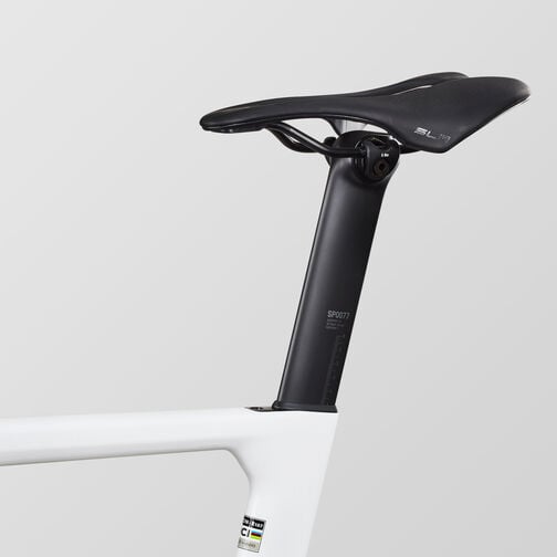 Aeroad CF SLX 8 Di2 Aeroad CF SLX 8 Di2